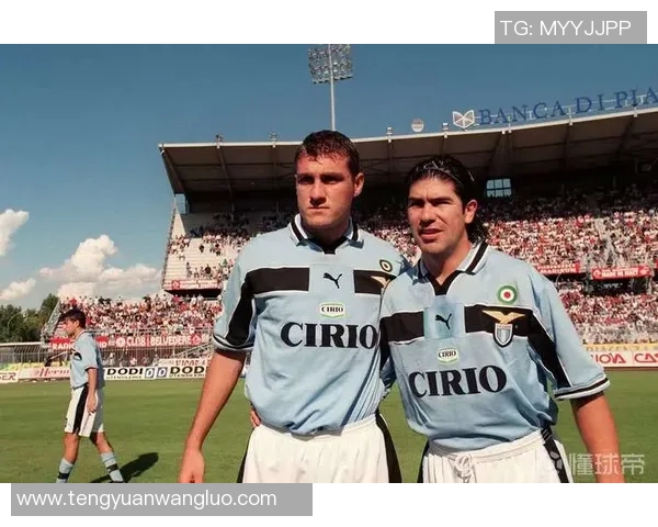 智利足球明星双萨的辉煌历程与对国家队的贡献分析