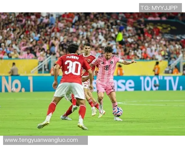 海信足球明星阵容全解析及其在赛场上的精彩表现回顾